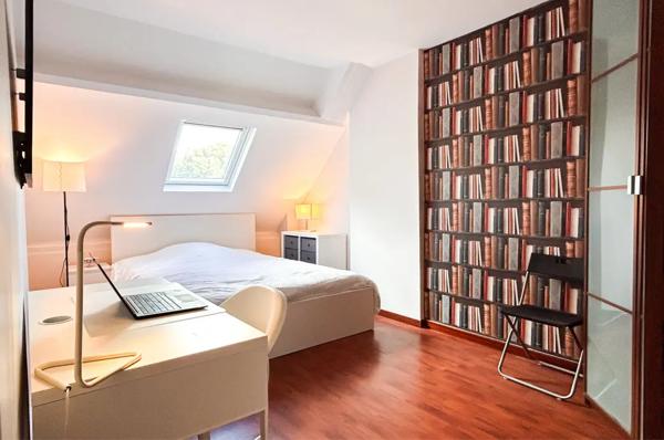 Appartement T4 en duplex de 84 m2.