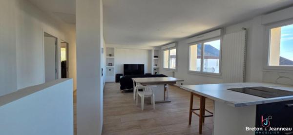 Maison entièrement rénovée à Saint-Berthevin
