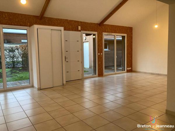 Maison quartier Polyclinique à Laval