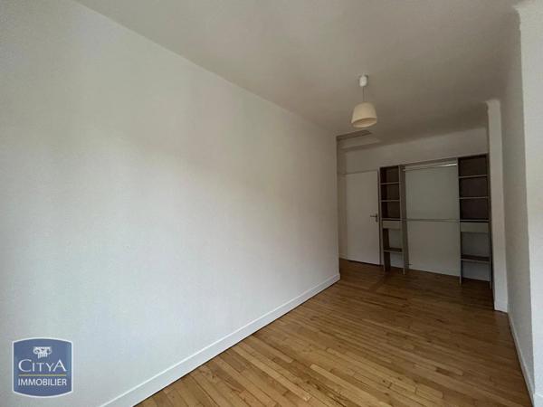 Appartement à louer 4 pièces 101m² Arpajon (91290)
