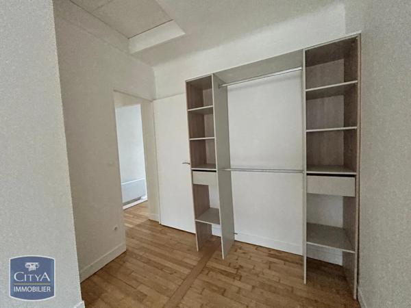 Appartement à louer 4 pièces 101m² Arpajon (91290)