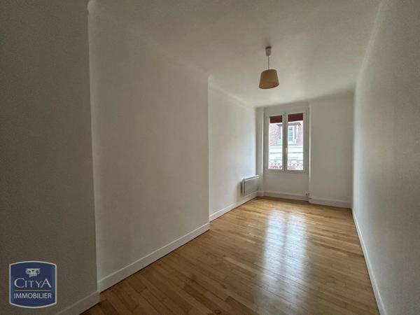 Appartement à louer 4 pièces 101m² Arpajon (91290)