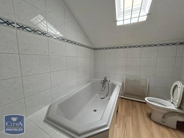 Appartement à louer 4 pièces 101m² Arpajon (91290)