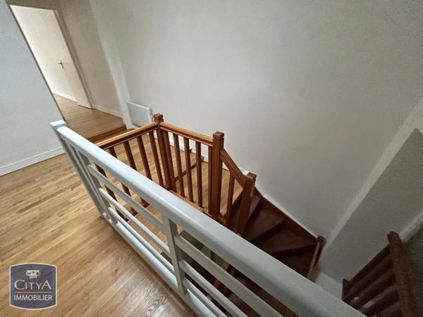 Appartement à louer 4 pièces 101m² Arpajon (91290)