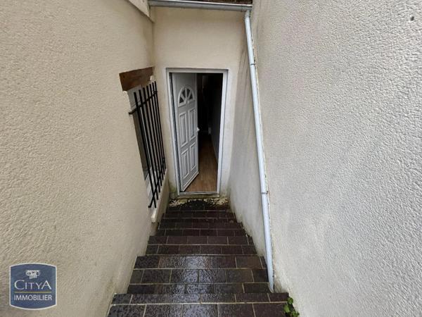 Appartement à louer 4 pièces 101m² Arpajon (91290)