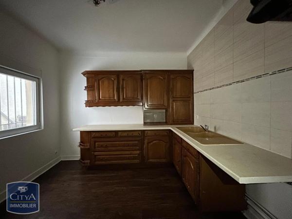 Appartement à louer 4 pièces 101m² Arpajon (91290)