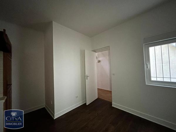 Appartement à louer 4 pièces 101m² Arpajon (91290)