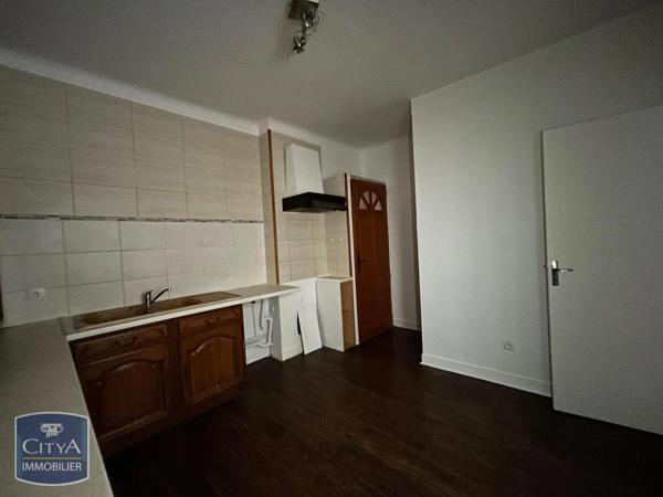 Appartement à louer 4 pièces 101m² Arpajon (91290)