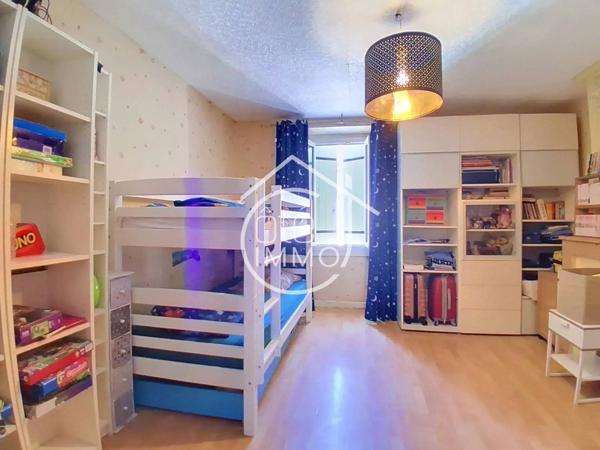 COEUR BASTIDE : Maison familiale 203 m² avec piscine et dépendances