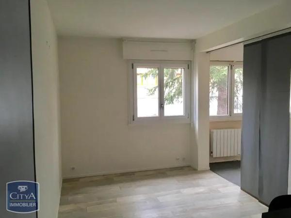 Appartement à louer 1 pièce 34m² Clermont-Ferrand (63100)