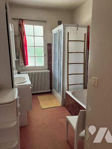 BESANCON (25) : MAISON à BREGILLE 