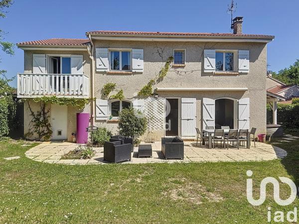 Maison 6 pièces de 118 m² à Francheville (69340)