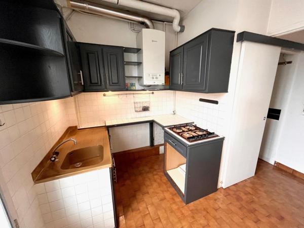 Appartement à CACHAN, 94230 - 2 pièces 39m²