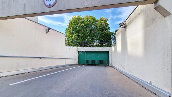 POITIERS ? T1 LUMINEUX AVEC GRANDE TERRASSE, PARKING ET CAVE ? INVESTISSEMENT LOCATIF