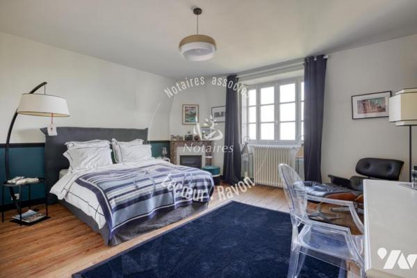Maison de Maître de 280 m2 avec 5 chambres et 1360 M2 de terrain, Orgeval