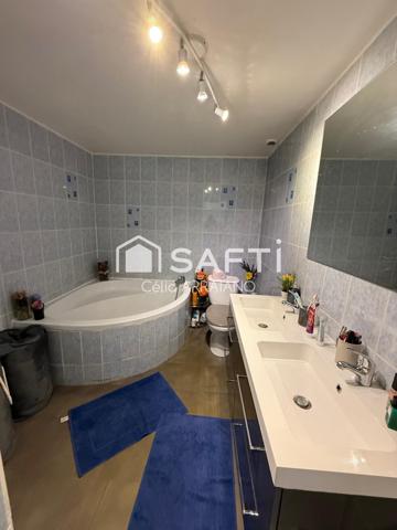 Maison rénovée avec garage et terrain sur Morez