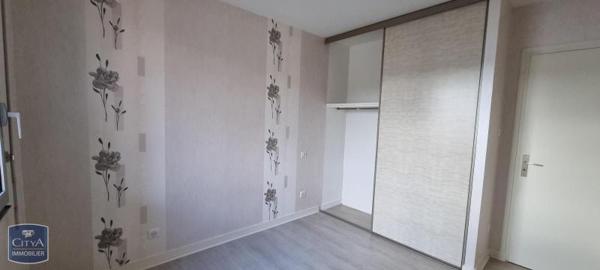 Appartement à louer 2 pièces 63.57m²