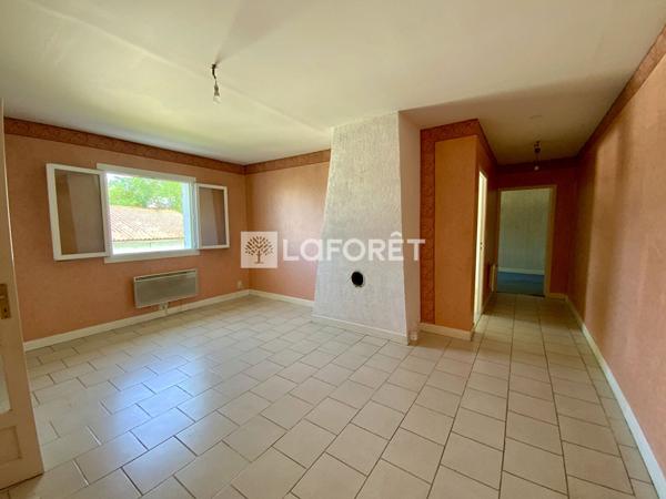 Achat maison près de LAVARDAC - 8 pièce(s) - 210 m² - 254 000 €