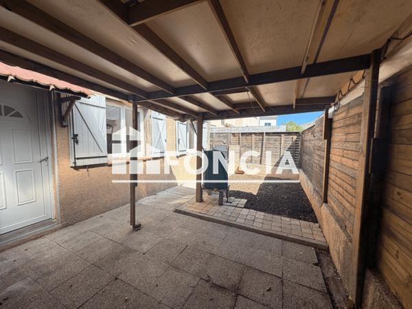 Location Appartement 2 pièces 33.39 m² - 7 BIS PLACE DU CHARDONNAY Beziers 34500