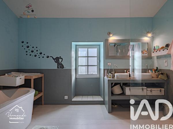Maison à vendre 4 pièces 190 m² Surgères