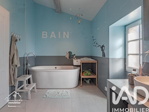 Maison à vendre 4 pièces 190 m² Surgères