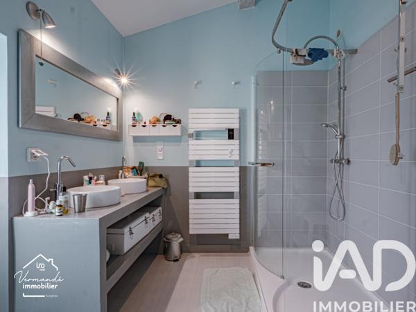 Maison à vendre 4 pièces 190 m² Surgères