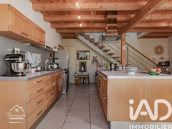 Maison à vendre 4 pièces 190 m² Surgères