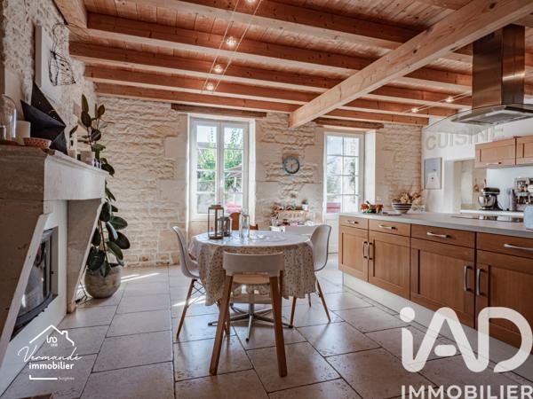 Maison à vendre 4 pièces 190 m² Surgères