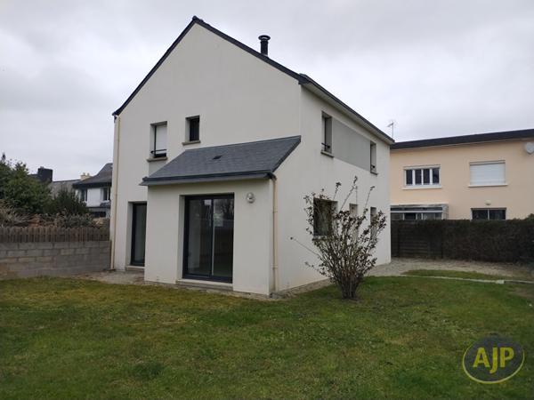 Location maison Vannes : 1 300 € - AJP Immobilier Vannes