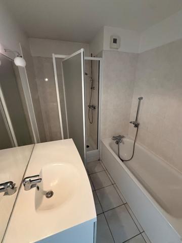 LE MANS - CHASSE ROYALE- T4- 102m²-TERRASSE+ 2 PARKINGS
