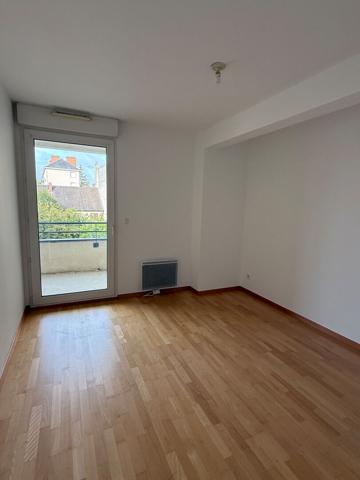 LE MANS - CHASSE ROYALE- T4- 102m²-TERRASSE+ 2 PARKINGS