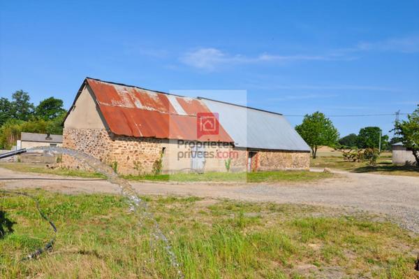 Maison d'habitation de plain pied 7 pièce(s) 162 m2 avec corps de ferme beau potentiel