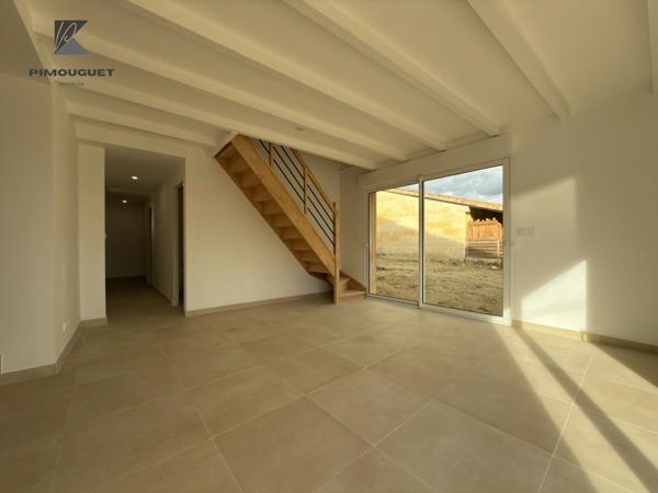 Maison en pierre de caractère en cours de rénovation – Lussac (Gironde)