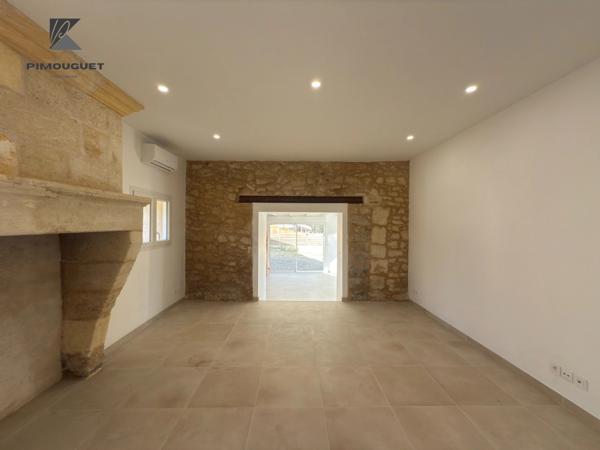 Maison en pierre de caractère en cours de rénovation – Lussac (Gironde)