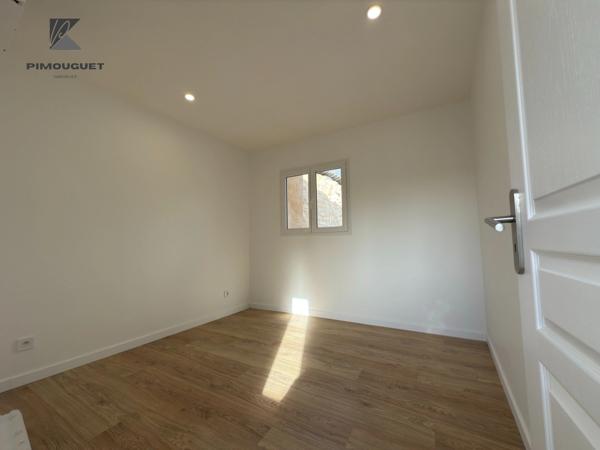 Maison en pierre de caractère en cours de rénovation – Lussac (Gironde)