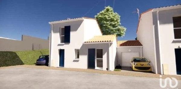 Maison 4 pièces de 89 m² à Tonnay-Charente (17430)