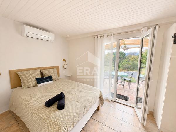 A Vendre Propriété de charme de 230m2 avec activité Gîtes de France Vue panoramique sur les Maures