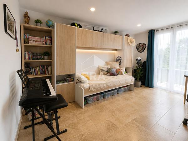 A Vendre Propriété de charme de 230m2 avec activité Gîtes de France Vue panoramique sur les Maures