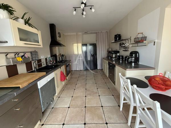 Idron maison 5 pièce(s) et garage