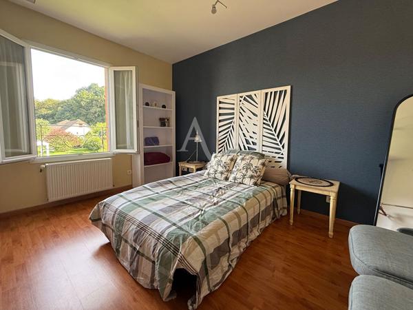 Idron maison 5 pièce(s) et garage