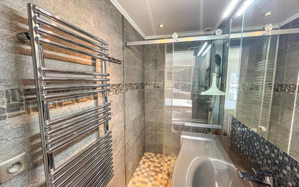 Appartement à vendre    3 pièces • 109,07 m2 Mandelieu-la-Napoule