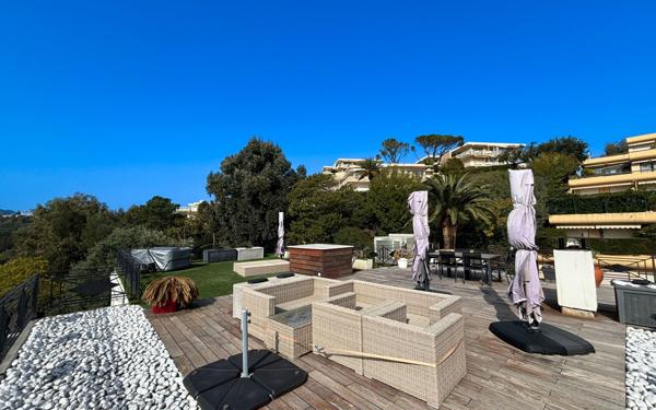 Appartement à vendre    3 pièces • 109,07 m2 Mandelieu-la-Napoule