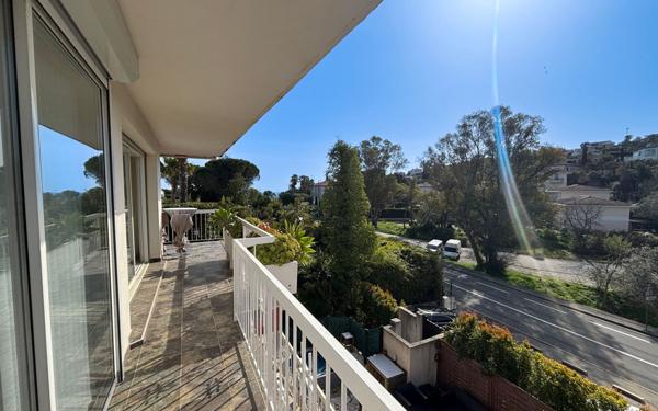 Appartement à vendre    3 pièces • 109,07 m2 Mandelieu-la-Napoule