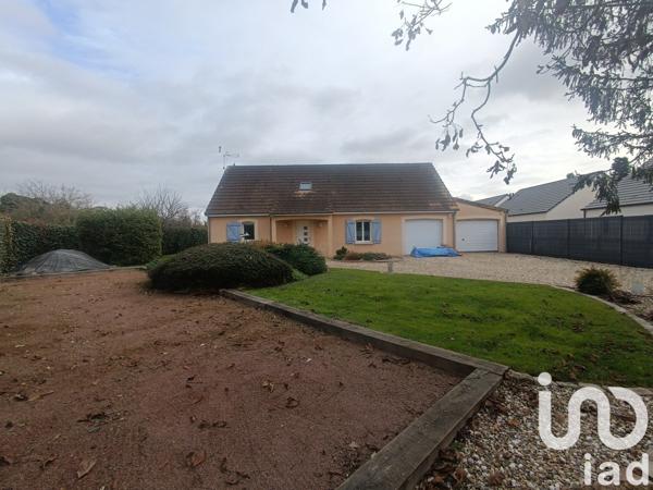 Pavillon 7 pièces de 179 m² à Châteauroux (36000)