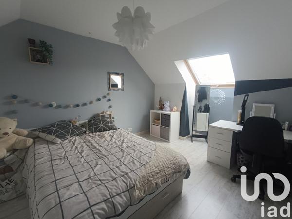 Pavillon 7 pièces de 179 m² à Châteauroux (36000)