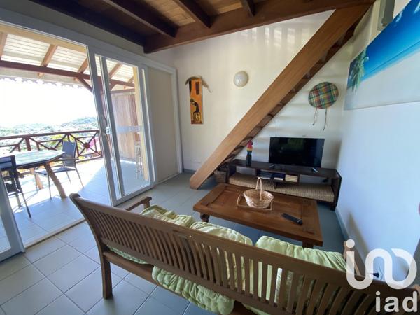 Duplex 3 pièces de 79 m² à Terre-de-Bas (97136)