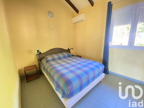 Duplex 3 pièces de 79 m² à Terre-de-Bas (97136)