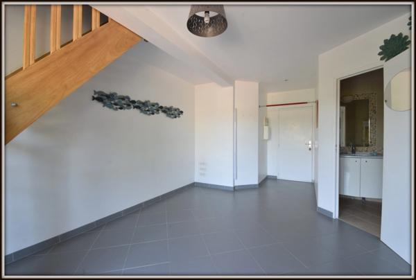 Appartement à vendre Triangle d’Or de Sainte-Geneviève-des-Bois – Un duplex au dernier étage avec balcon et 2 parkings