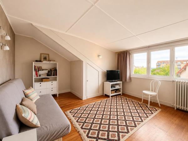 Belle meuliére à HOUILLES. 779 000 € - Référence  982