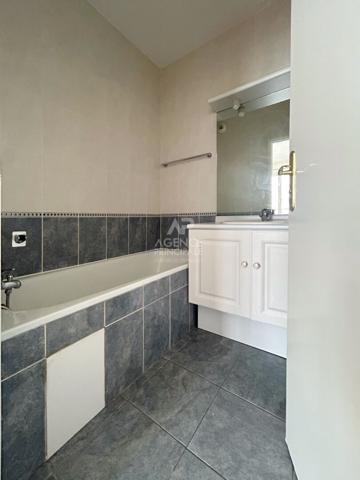 Appartement Poissy 2 pièce(s) 37 m2

Loyer €888/mois charges comprises **

- Ref : 8353